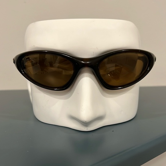 Vintage - Oakley early 2000's Bug-Eye Sunglasses RARE w/Steel Case - Picture 1 of 9